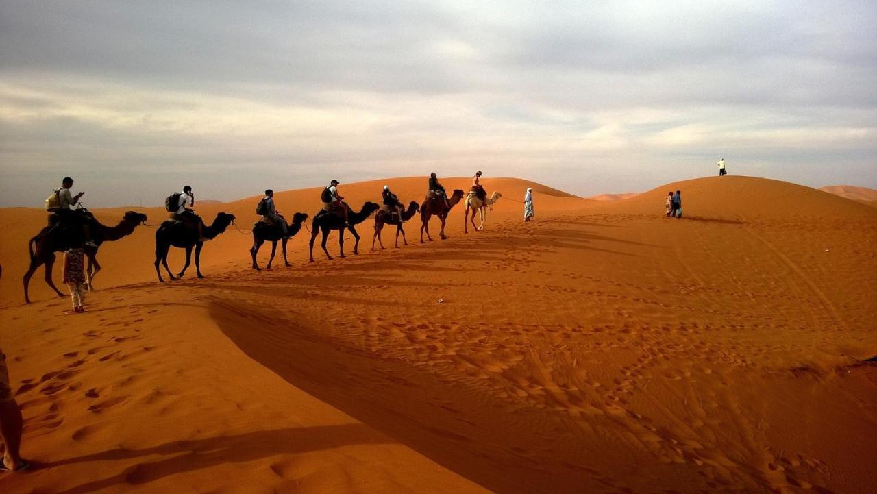 Les Roches Desert Camp Merzouga Zewnętrze zdjęcie